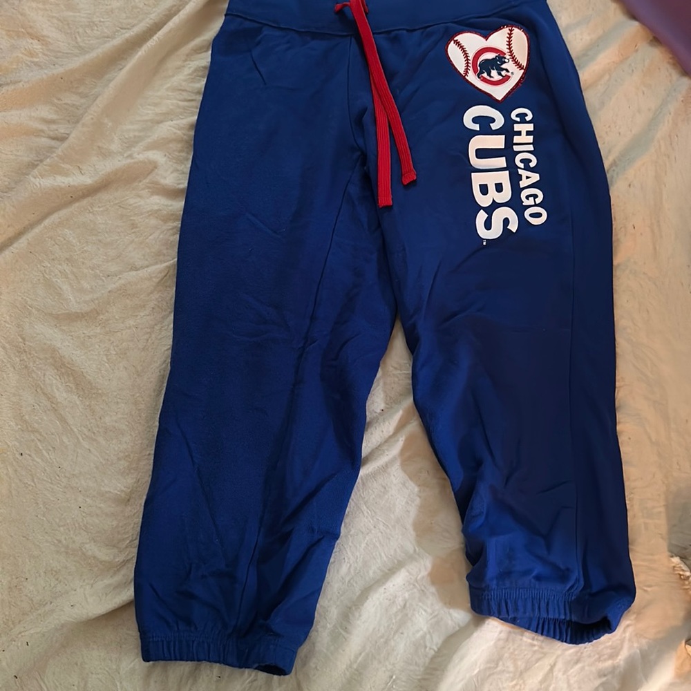 Fifth & Ocean joggers excellent condition size 10 smoke free pet free